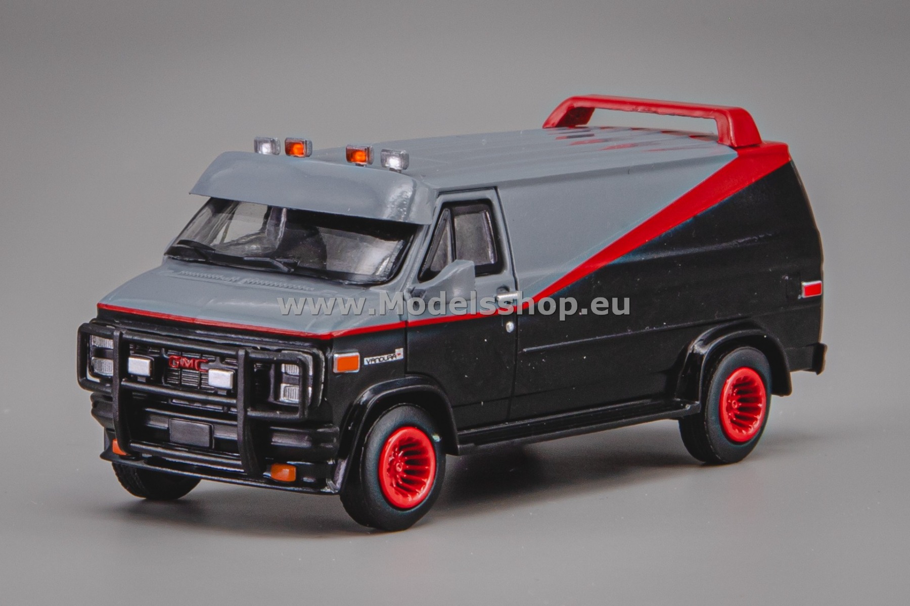 Brekina BRE18250 GMC Vandura cargo G-series van, 1983 