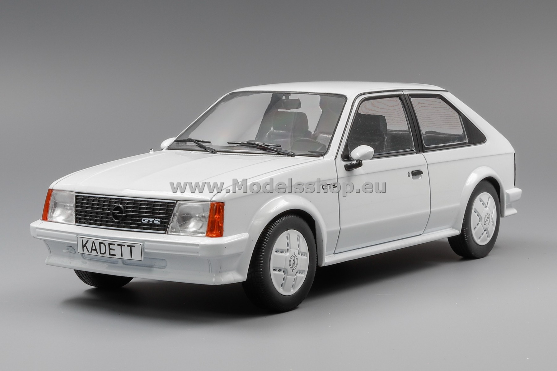 MCG 18268 Opel Kadett D GTE, 1983 /white/