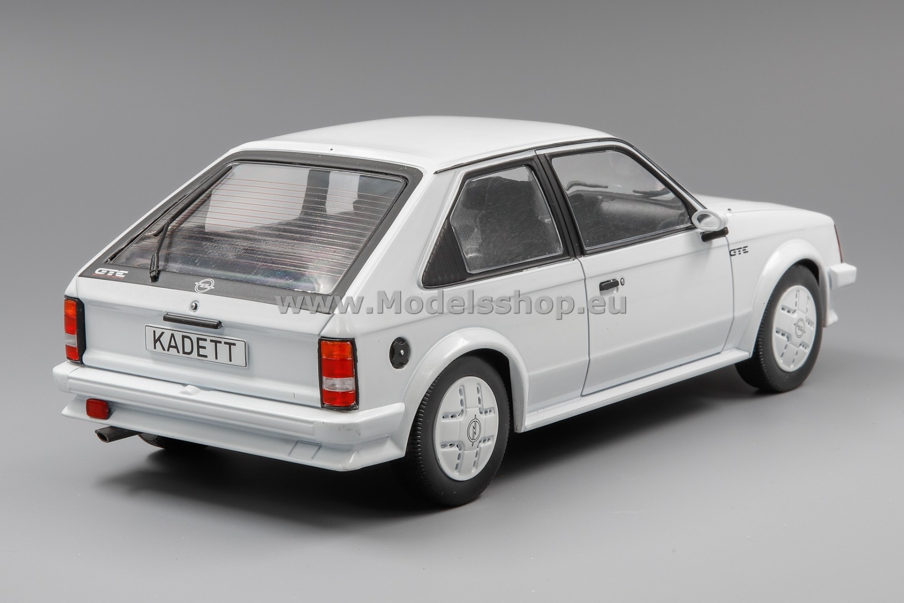 MCG 18268 Opel Kadett D GTE, 1983 /white/