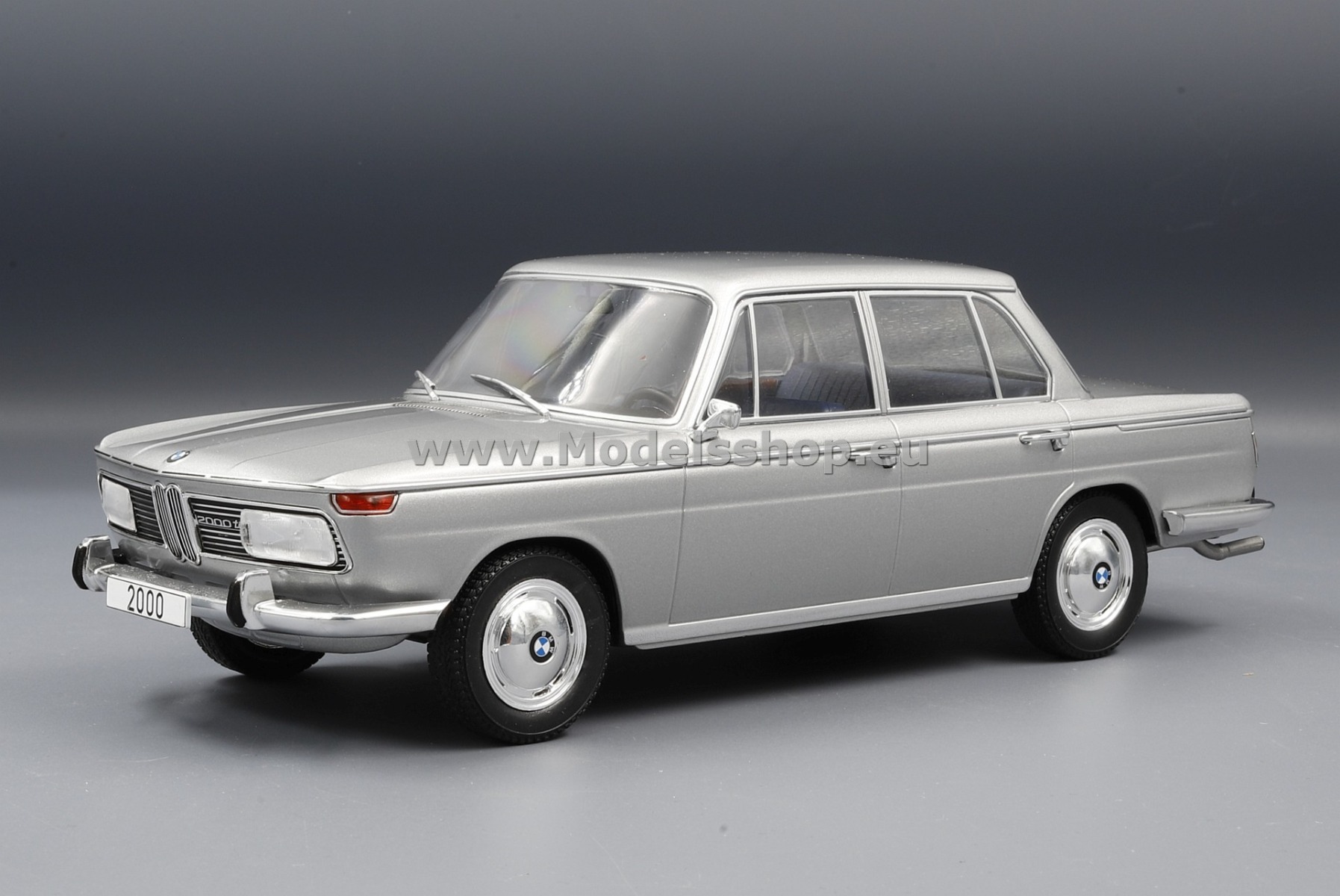 MCG 18290 BMW 2000 (type 121), 1966 /silver/