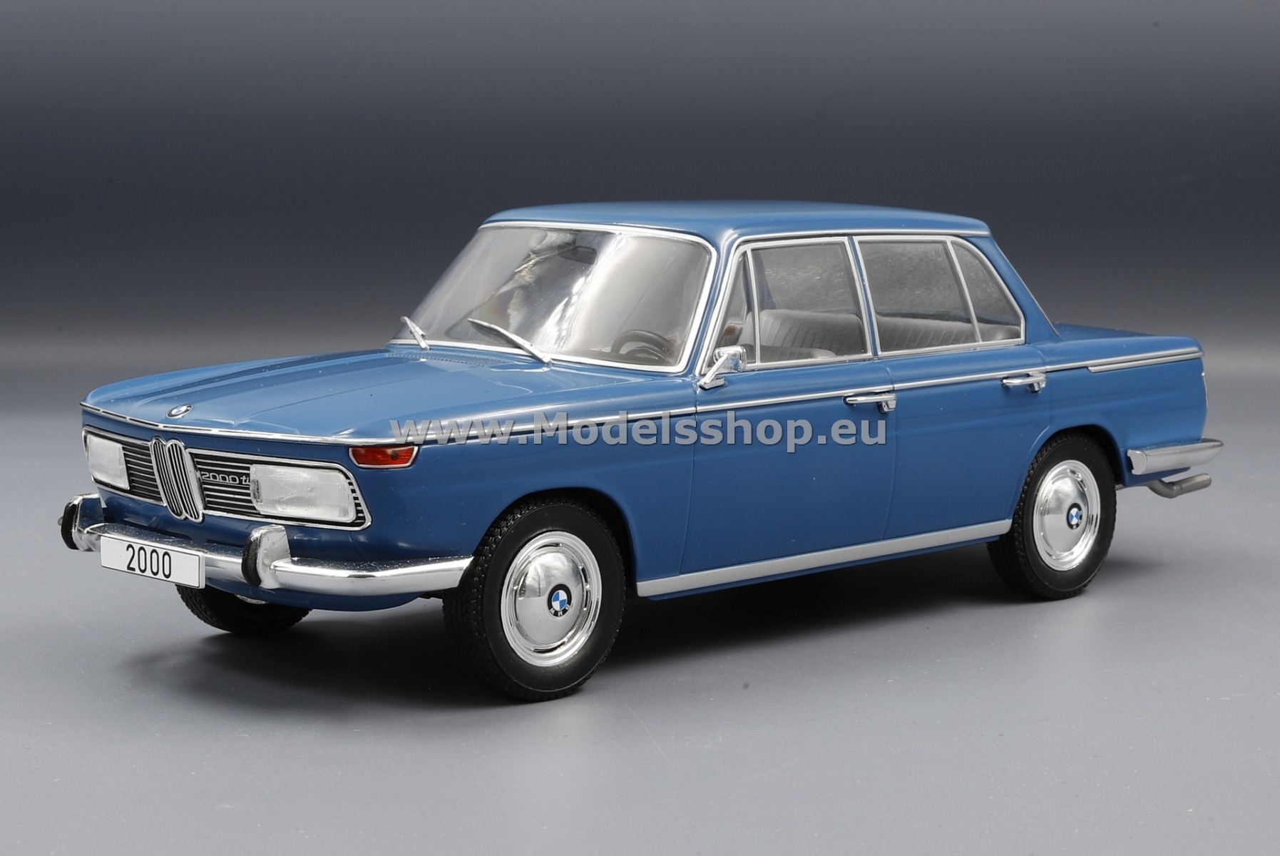 MCG 18291 BMW 2000 (type 121), 1966 /dark blue/