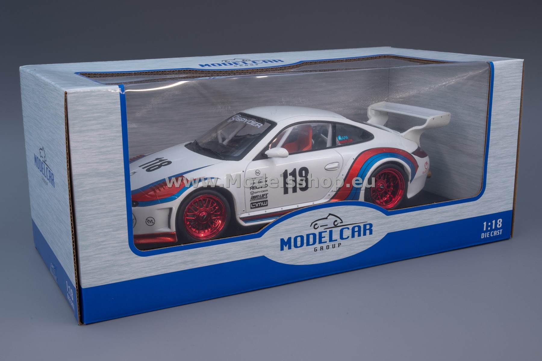 MCG 18328 Porsche 911 (997) RWB Old & New, 2020 /white