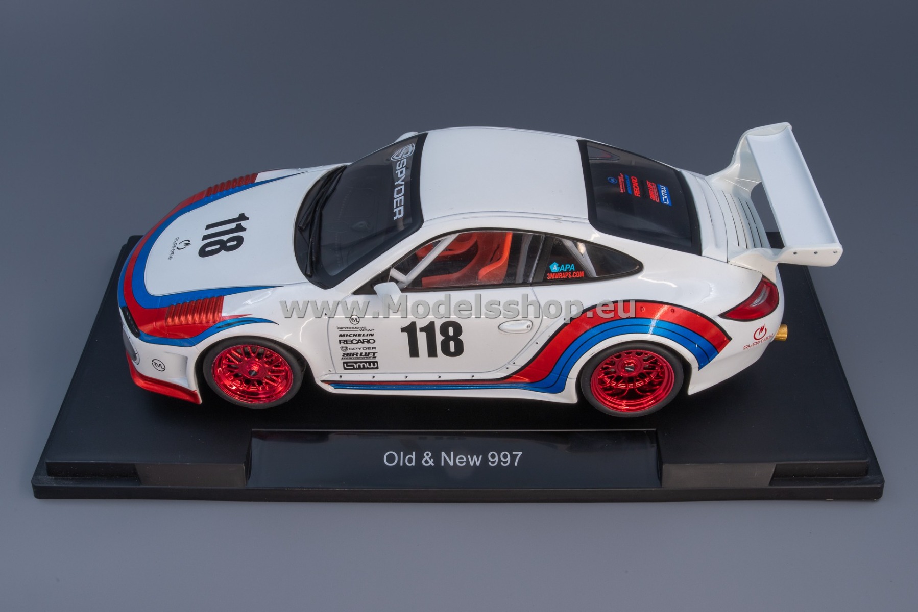 MCG 18328 Porsche 911 (997) RWB Old & New, 2020 /white