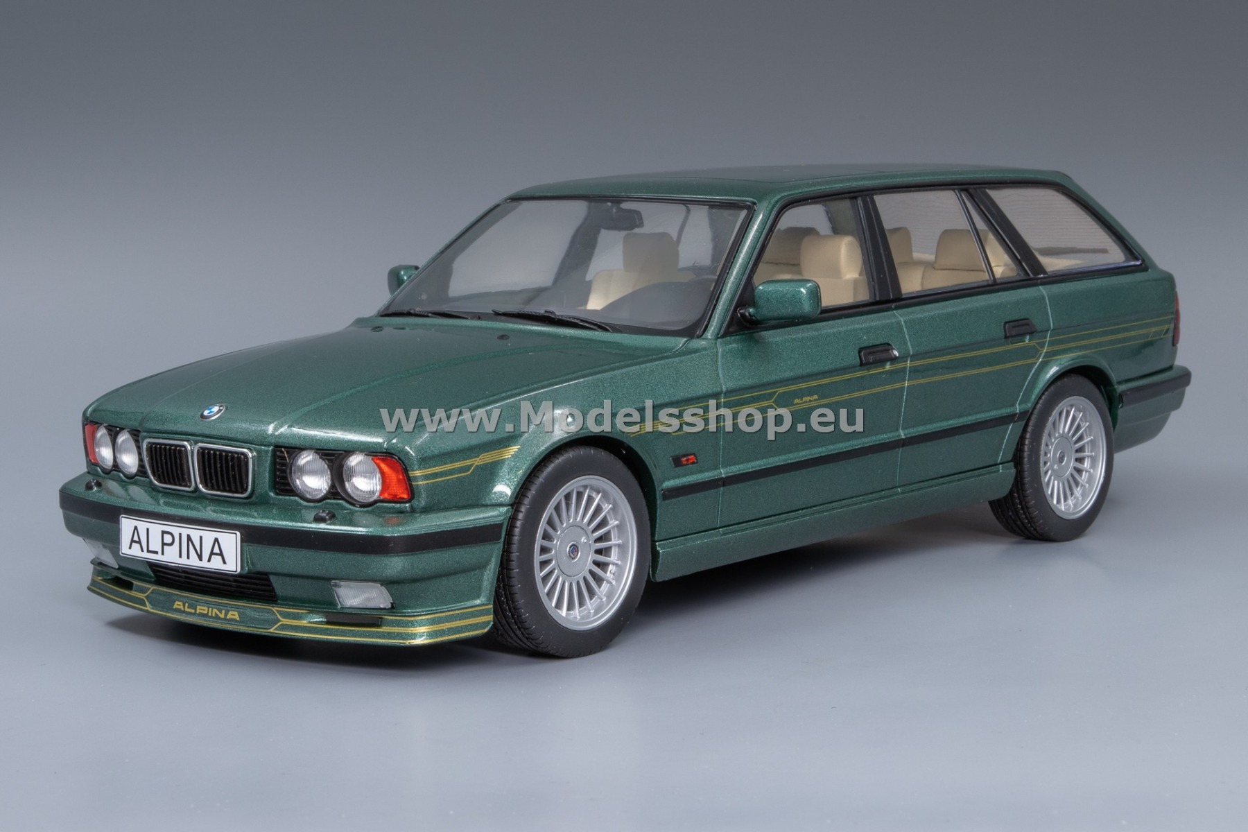 MCG 18331 BMW Alpina B10 4.6 Touring (E34), 1991 /dark green - metallic/