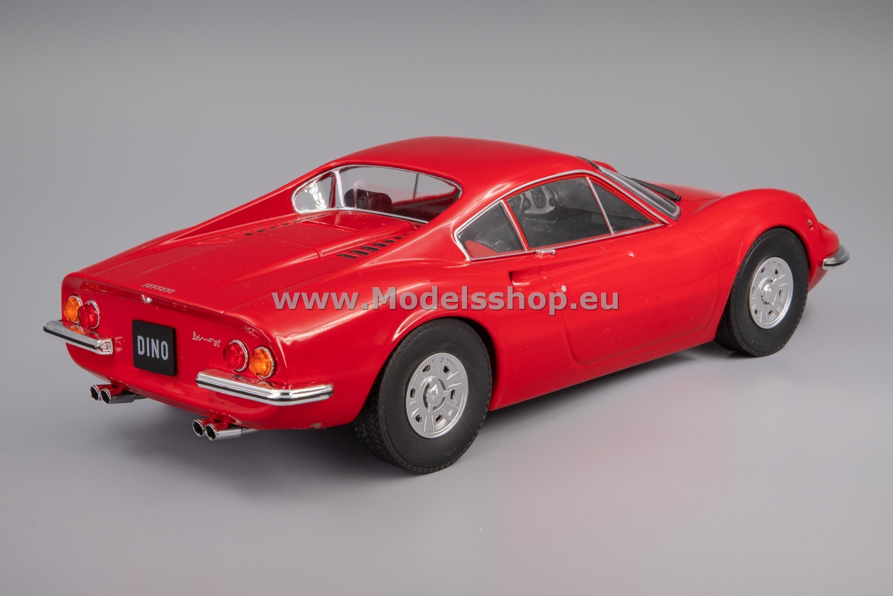 MCG18359 Ferrari Dino 246 GT, 1969 /red/