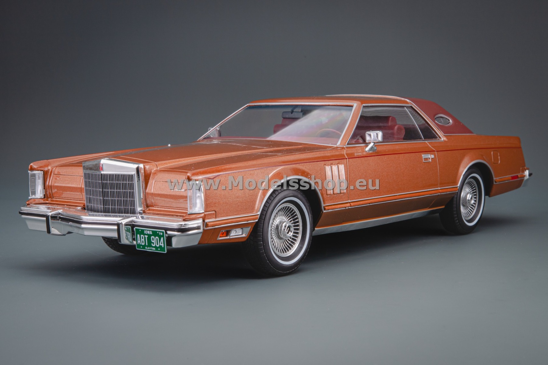 MCG18370 Lincoln Continental Mark V, 1978 /copper/