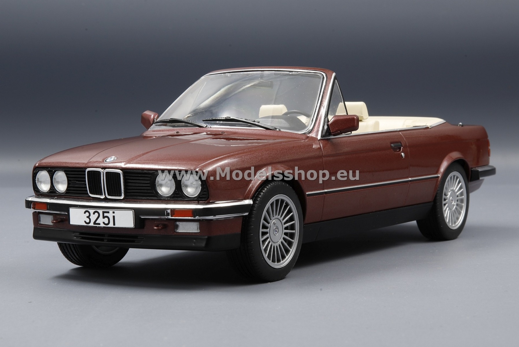MCG 18380 BMW 325i (E30) Convertible, 1985 /dark red - metallic/