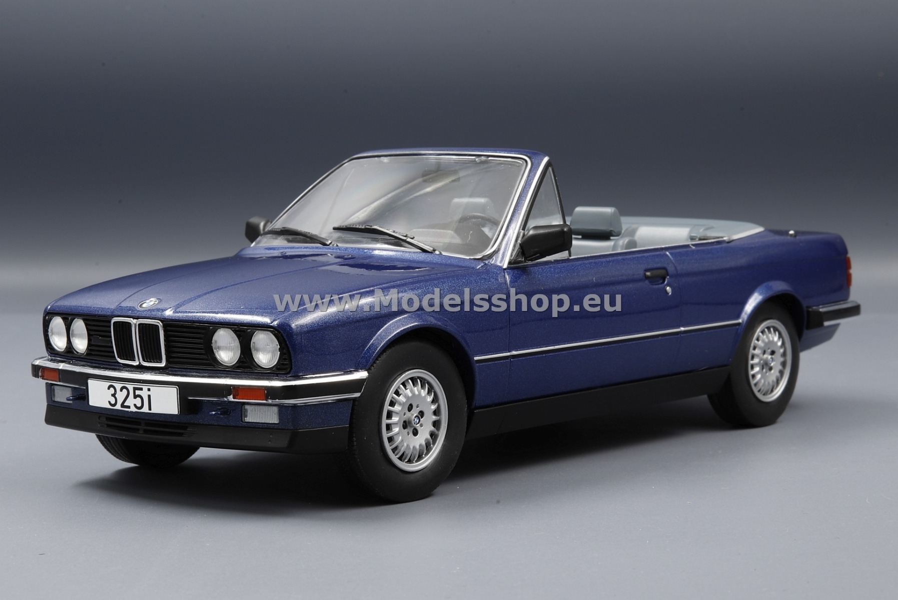 MCG 18381 BMW 325i (E30) Convertible, 1985 /blue - metallic/