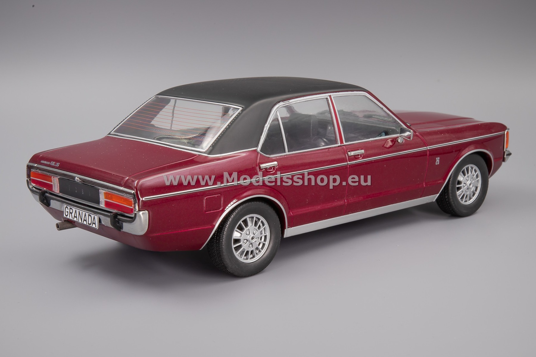 MCG18393 Ford Granada MK I, 1975 /dark red metallic - matt-black/