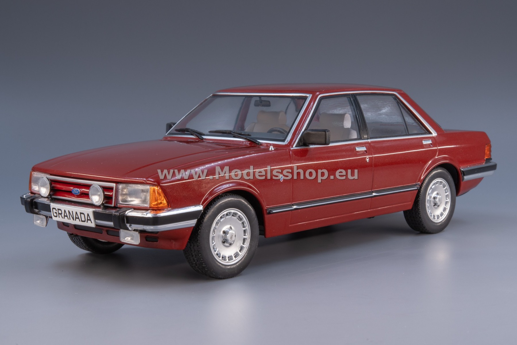 MCG 18401 Ford Granada MK II 2.8 Ghia, 1982 /dark red - metallic/
