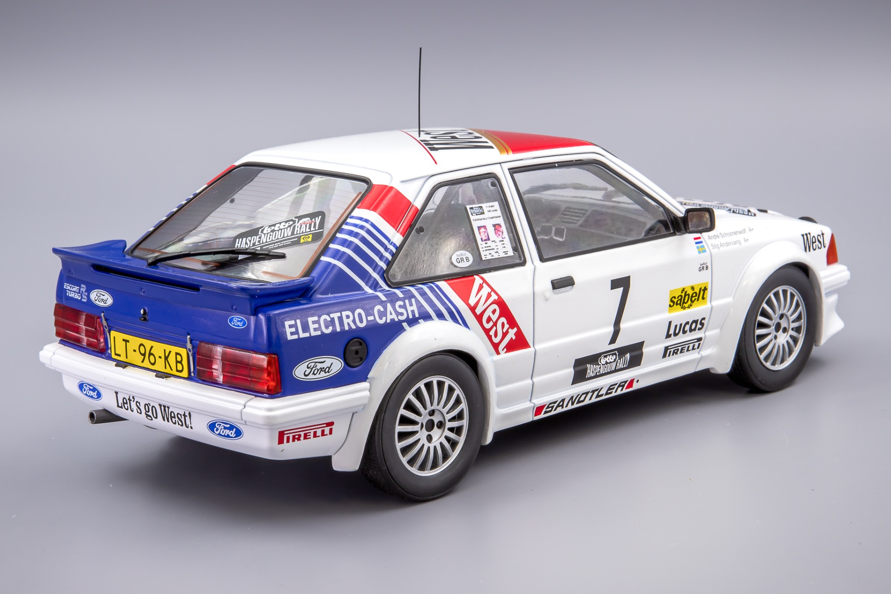 Sunstar - 1:18 - Ford Escort RS Turbo - de 1984