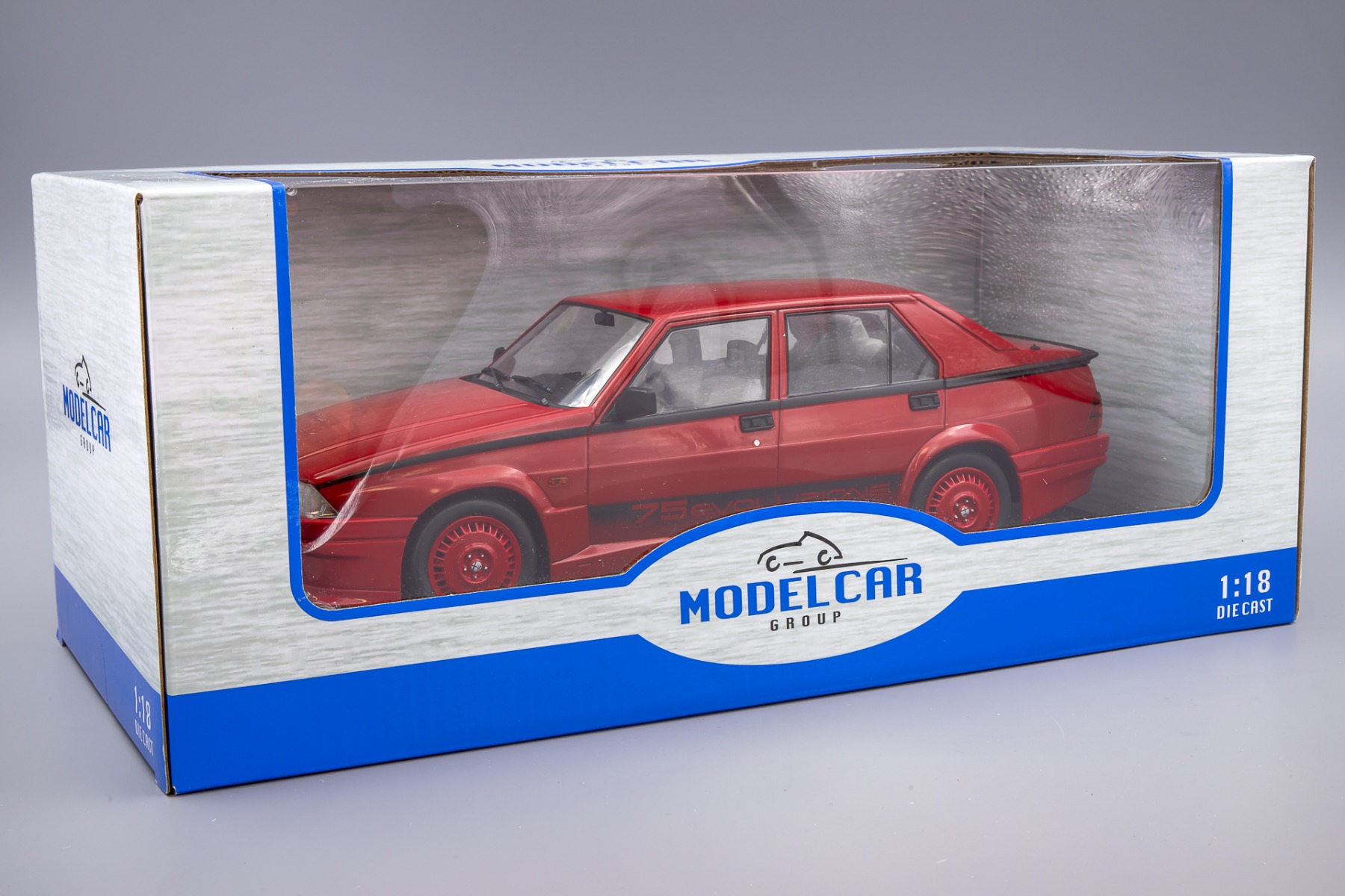 MCG 1/18 アルファロメオ75 ターボ エボルツィオーネ 1987 レッド 1:18 MCG Alfa Romeo 75 Turbo Evoluzione 1987 Red MCG18428