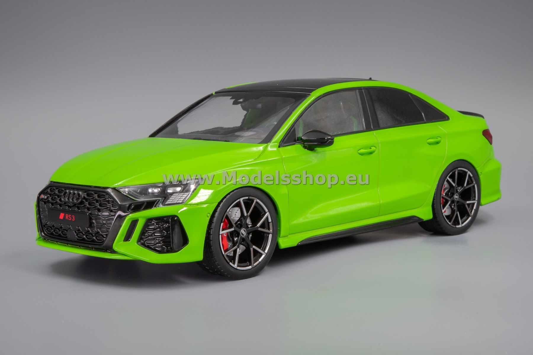 MCG18449 / IXOSPMW-18001 Audi RS3 Limousine, 2022 /light green/ (Made by IXO for MCG)