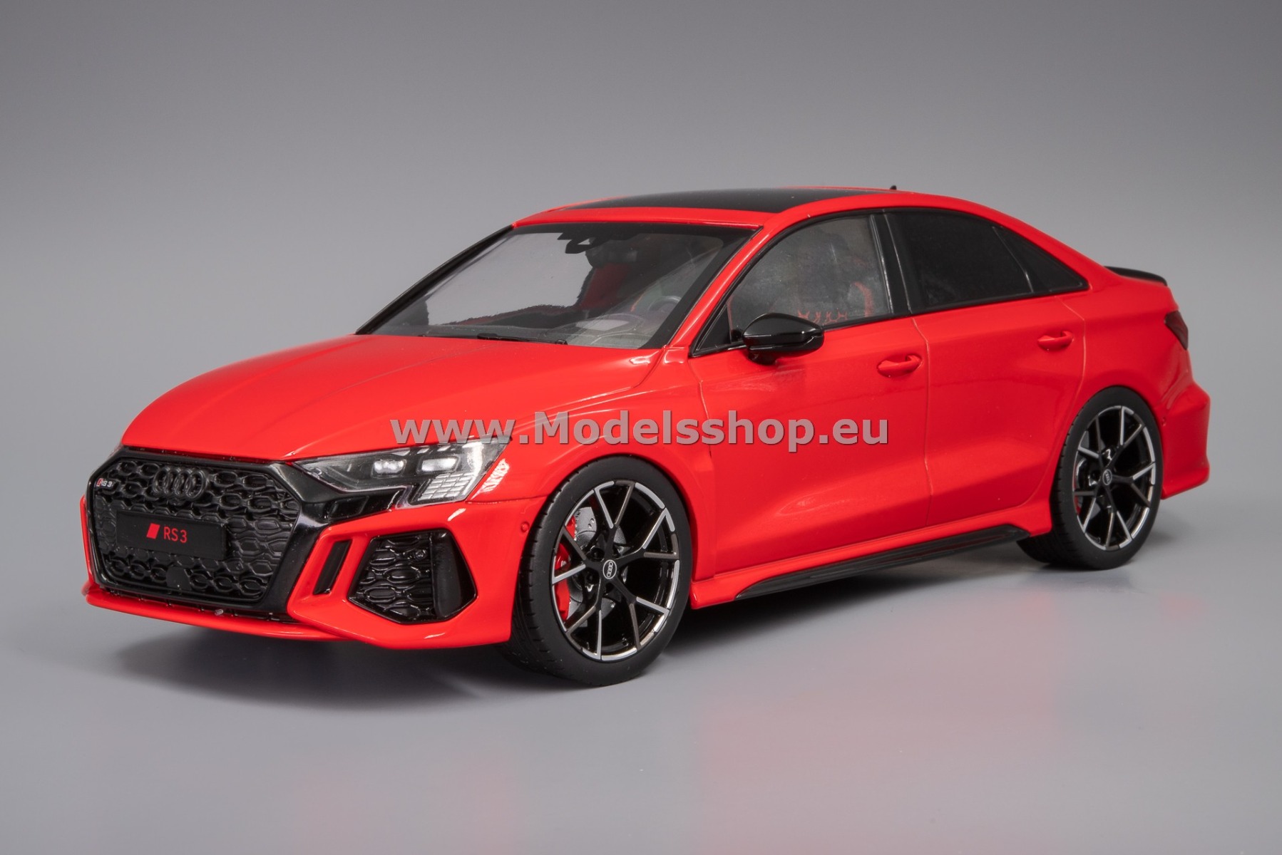 MCG18451 / IXOSPMW-18002 Audi RS3 Limousine, 2022 /red/ (Made by IXO for MCG)