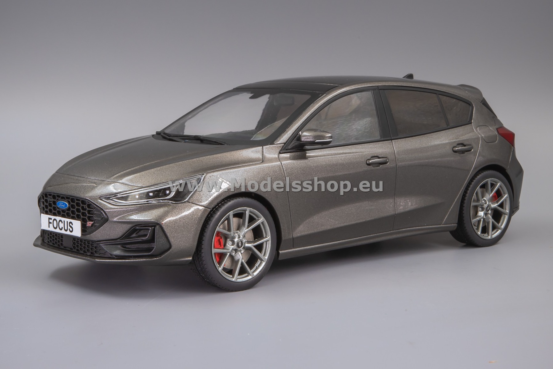 MCG18454 Ford Focus ST, 2022 /grey/