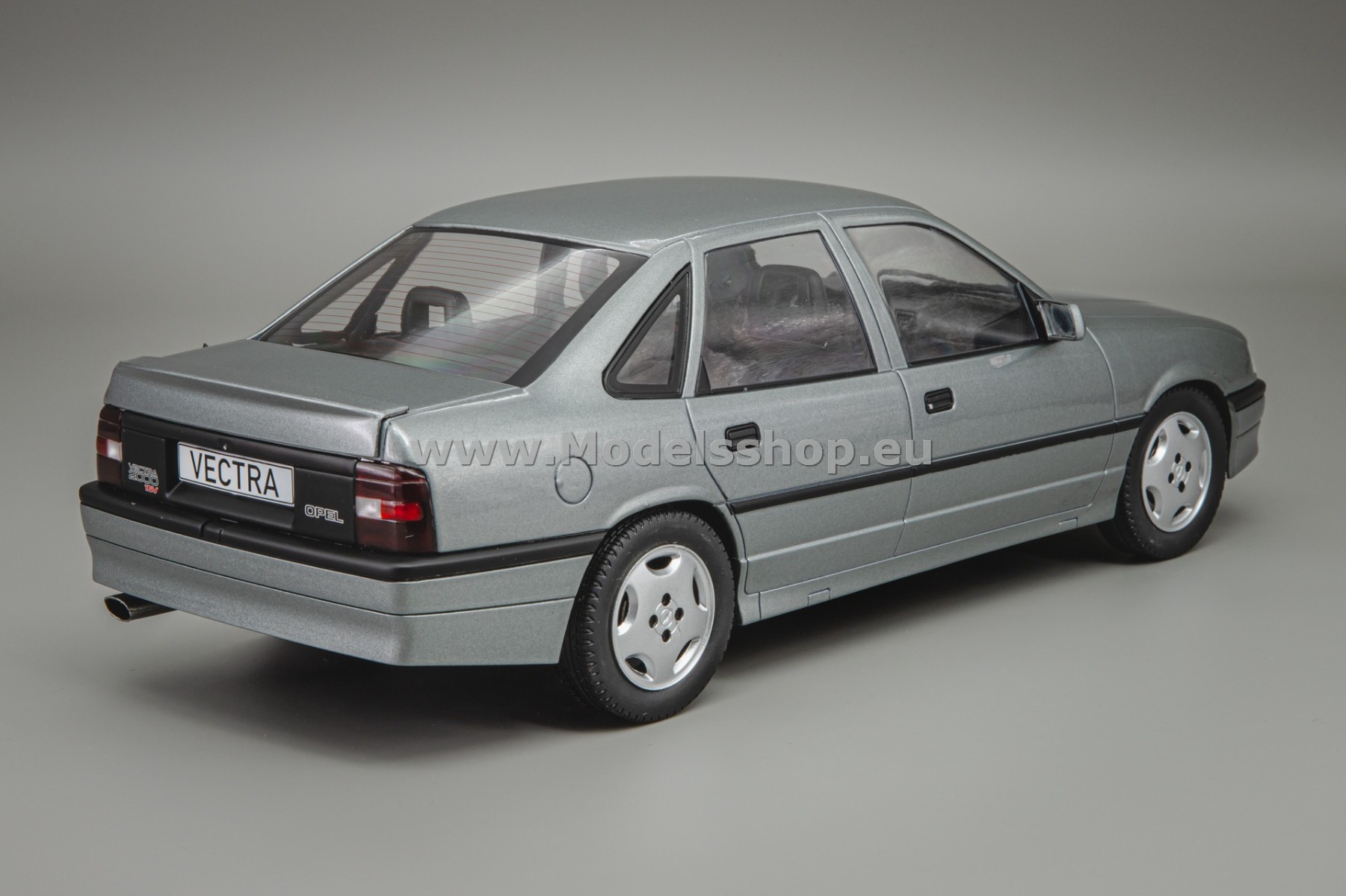 MCG18462 Opel Vectra A 2000, 1988 /dark grey metallic/