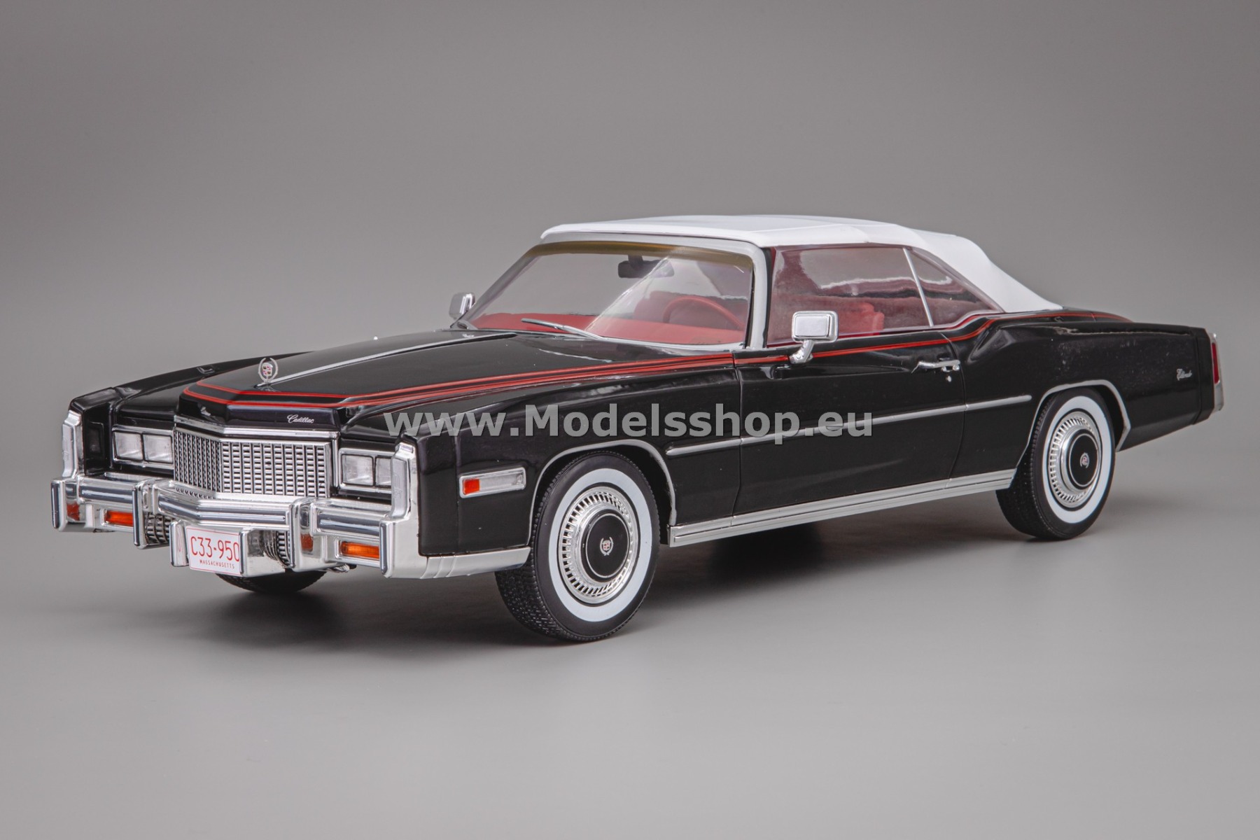 MCG18473 Cadillac Eldorado Convertible, 1976 /black/