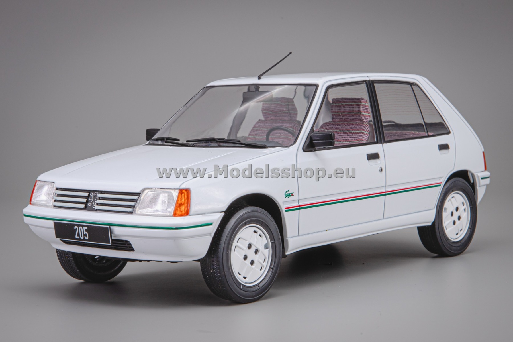 MCG18493 Peugeot 205, 1984 /white/