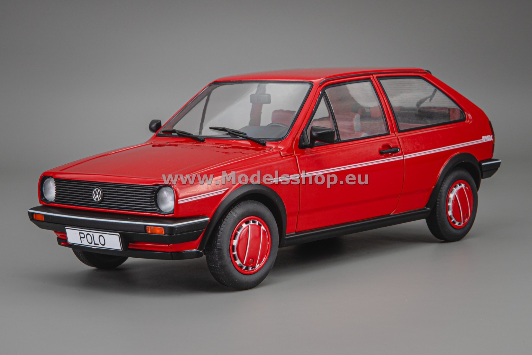 MCG18523 VW / Volkswagen Polo II Coupe Fox, 1985 /red/