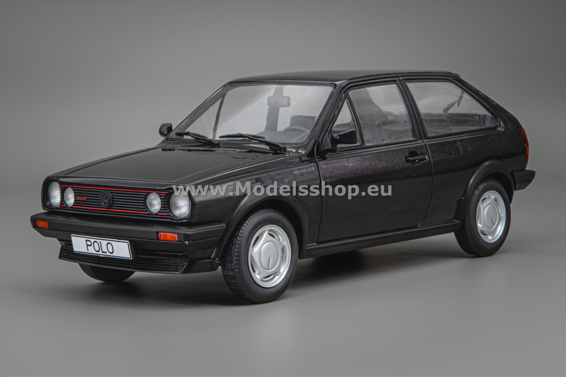 MCG18524 VW / Volkswagen Polo II Coupe G40, 1985 /black/