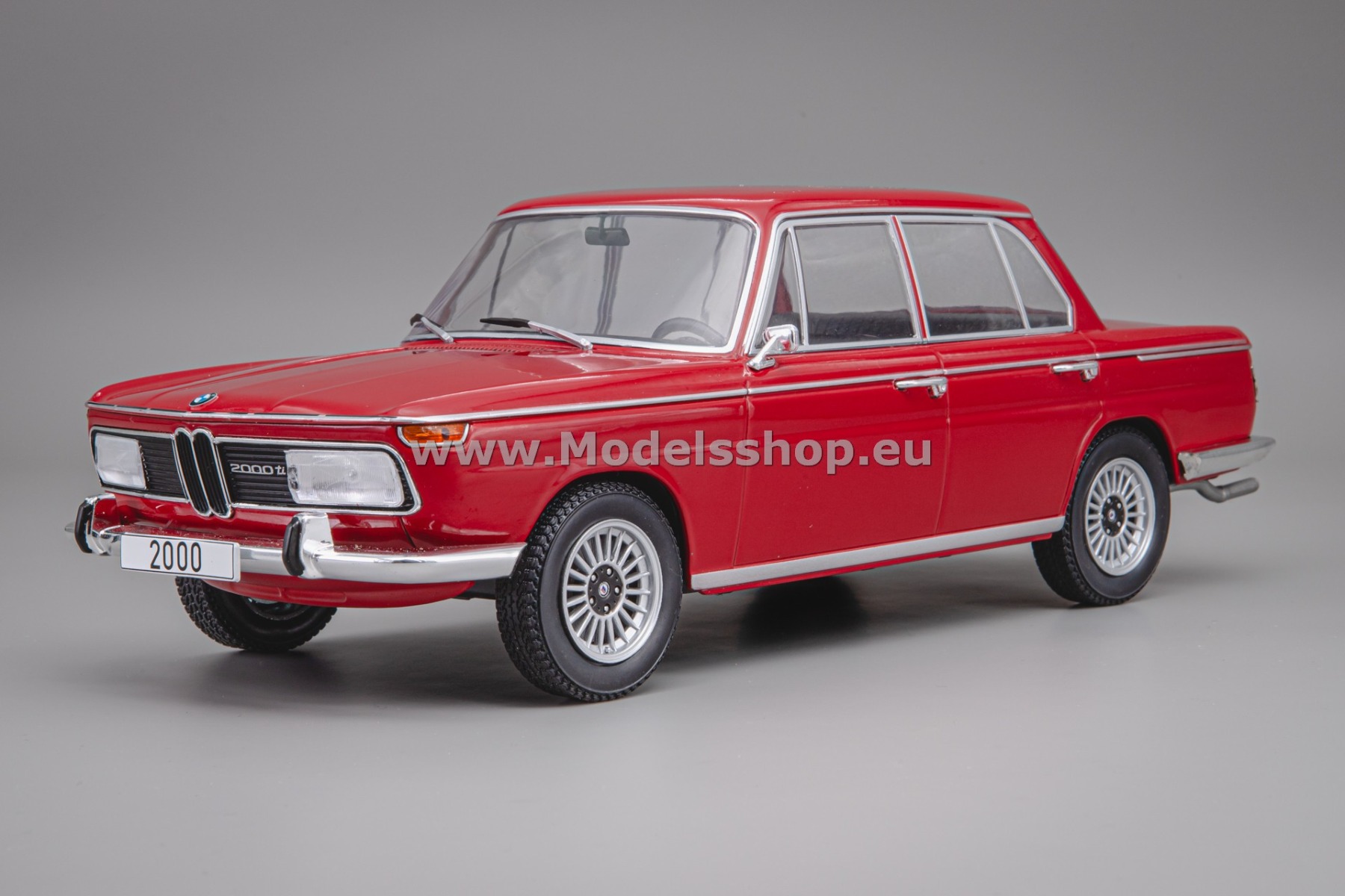 MCG18543 BMW 2000 (Typ 121), 1966 /dark red/