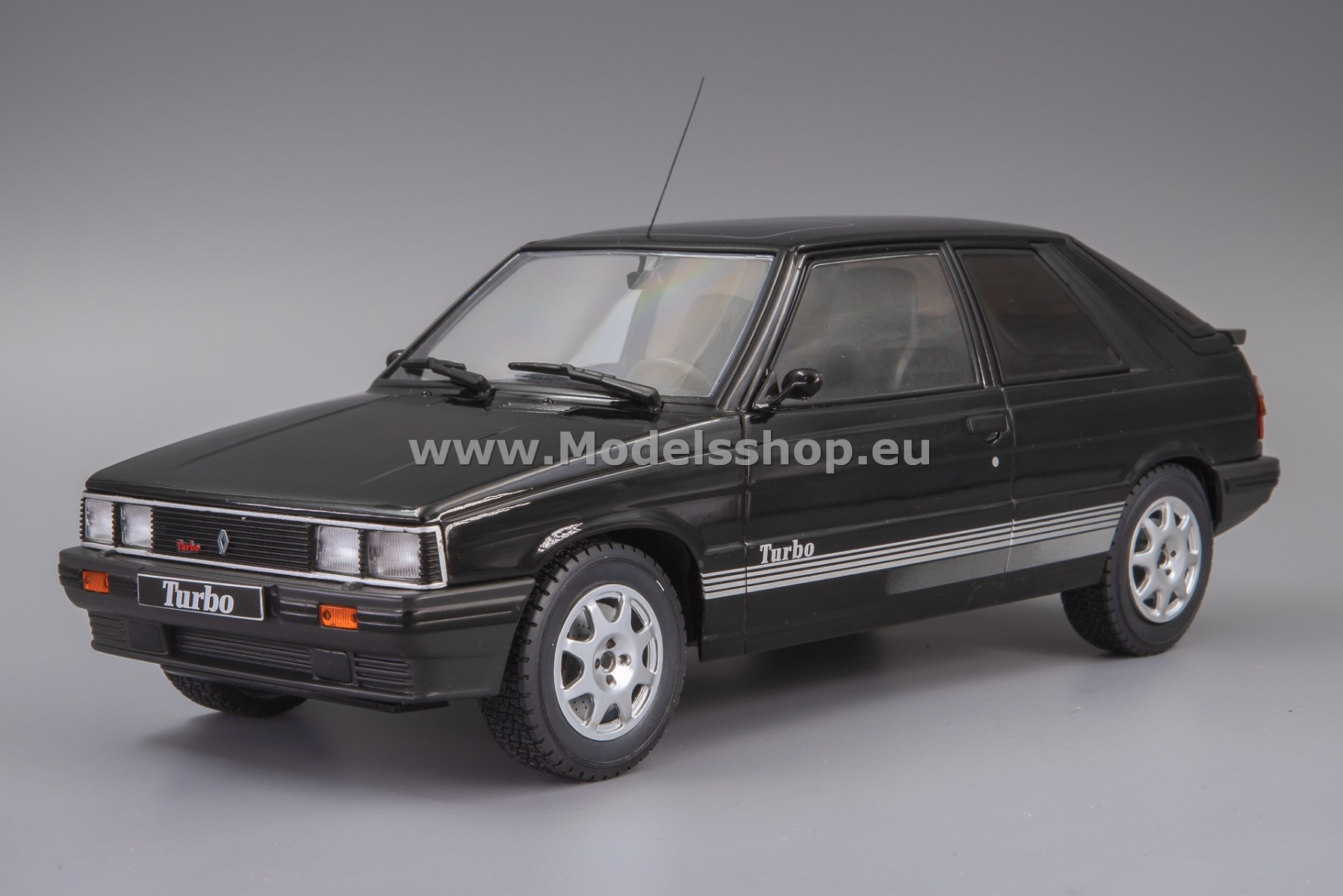IXO18CMC179.22 Renault 11 Turbo 1987 /black/