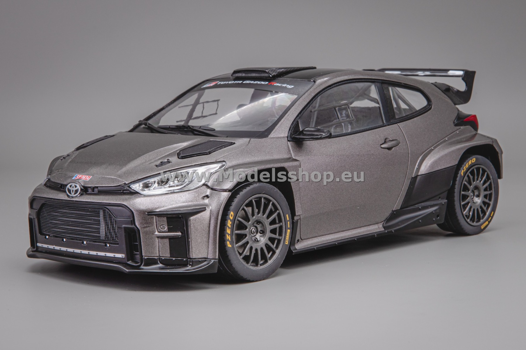 IXO18CMC210.22 Toyota GR Yaris Rally2, 2024 /grey - matte/