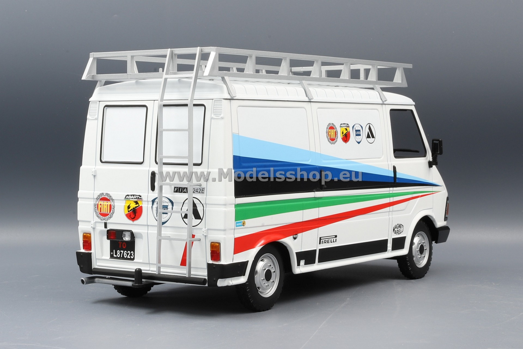 IXO18RMC060XE Fiat 242, 1980 