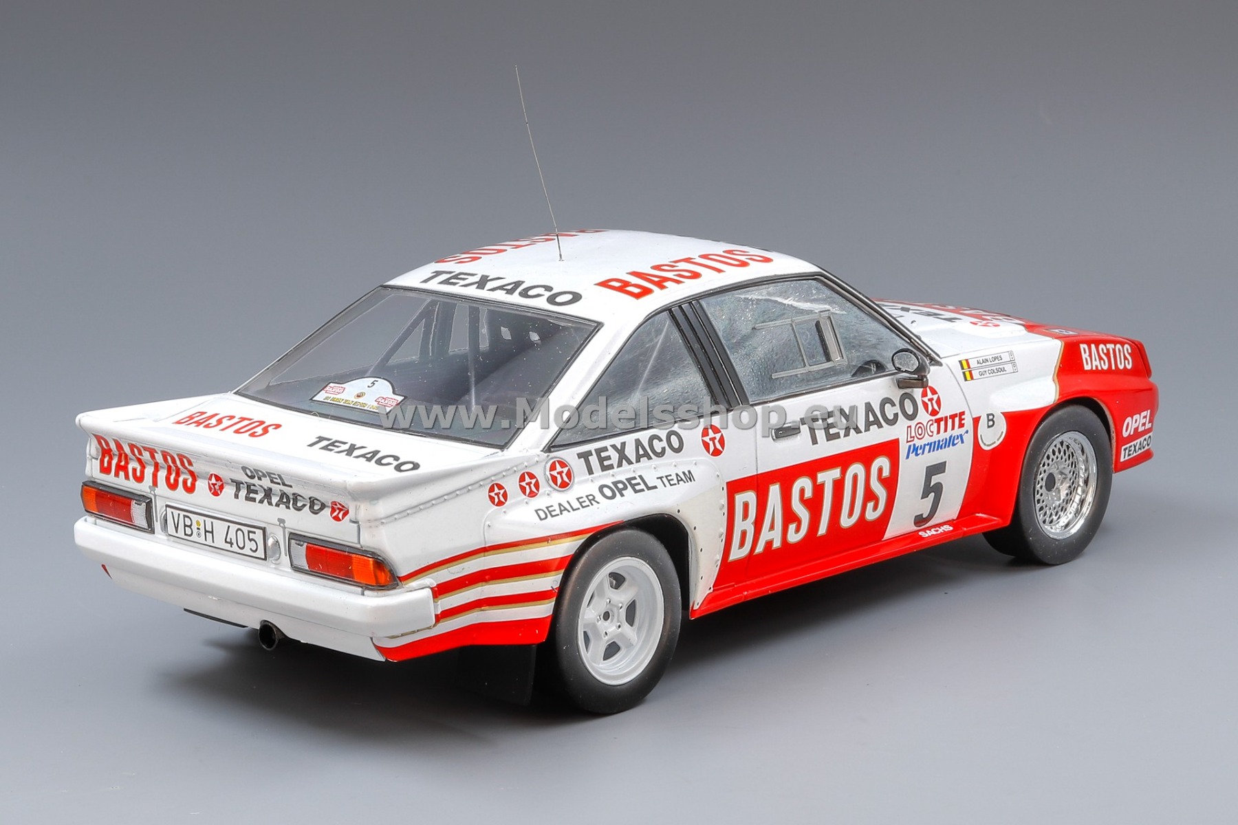 IXO 18RMC134.22 Opel Manta 400, No.5, Bastos, Rally Ypres 1985 G