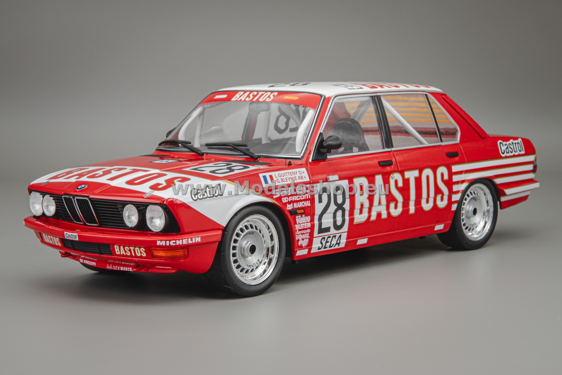 IXO18RMC182B.22 BMW 528i (E28), No.28, 24h Spa 1982, L.Guitteny / G.Bleynie