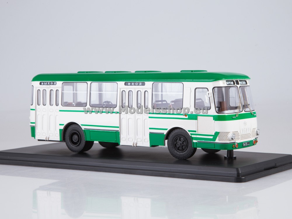ModelPro 0121MP KAVZ-3100 „Siberia” bus /white-green/