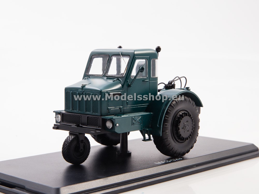 ModelPro 0184MP MAZ-529 single axle tractor truck /dark green/