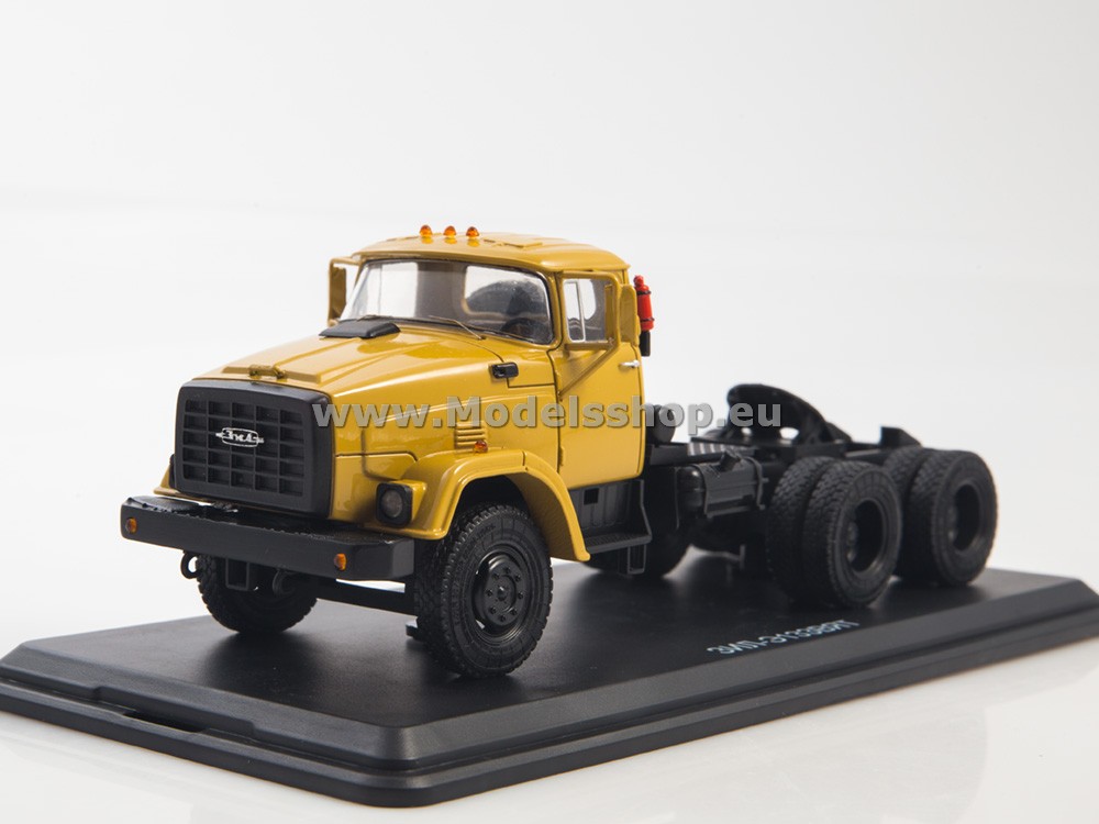 ModelPro 0178MP ZIL-E133VJaT tractor truck /yellow/