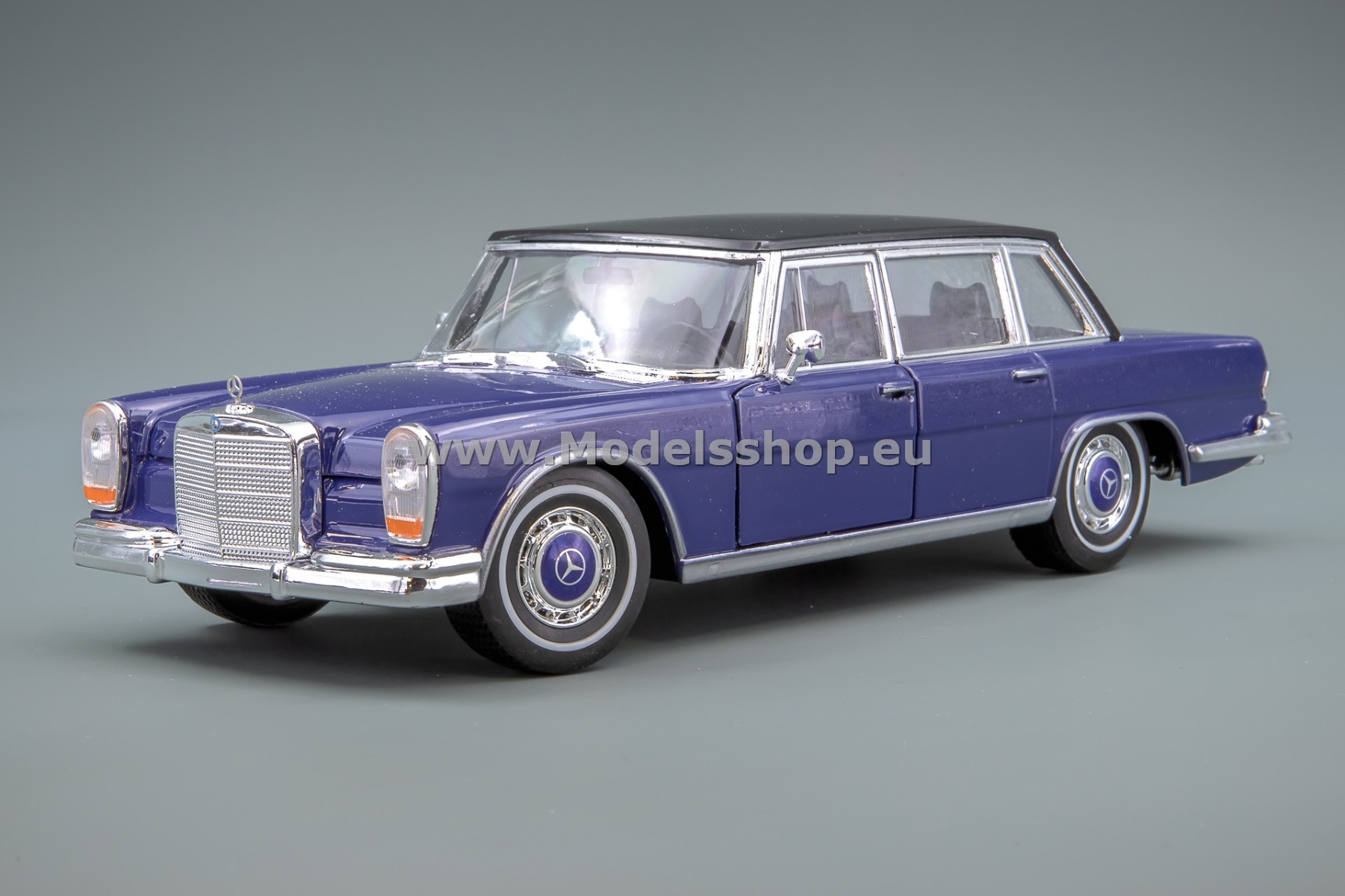 Welly 24121W Mercedes-Benz 600 Stretch / Limousine, 1963 /blue - black/