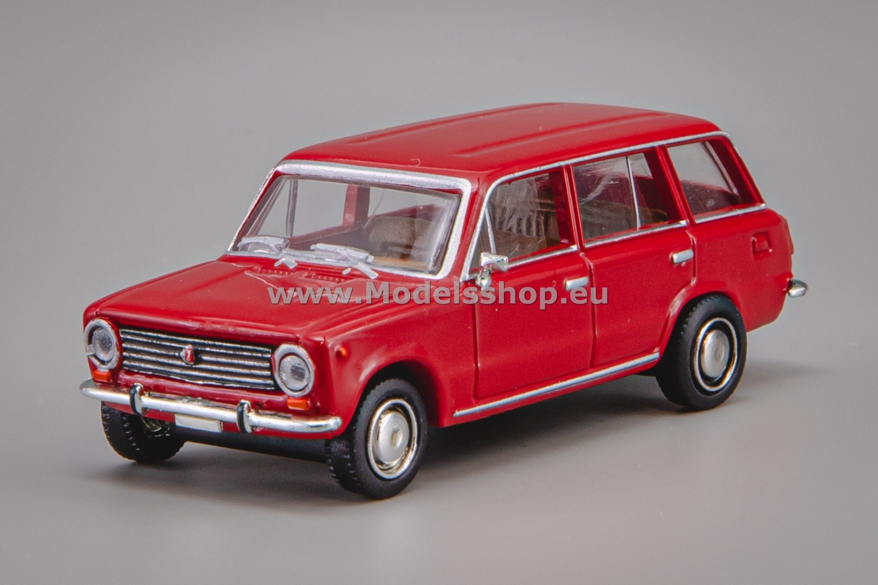 Brekina BRE27260 Lada VAZ-2102 Kombi /red/