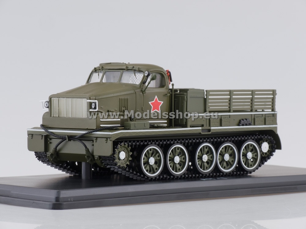 SSM3018 Soviet all terrain vehicle AT-T, parade version /khaki/