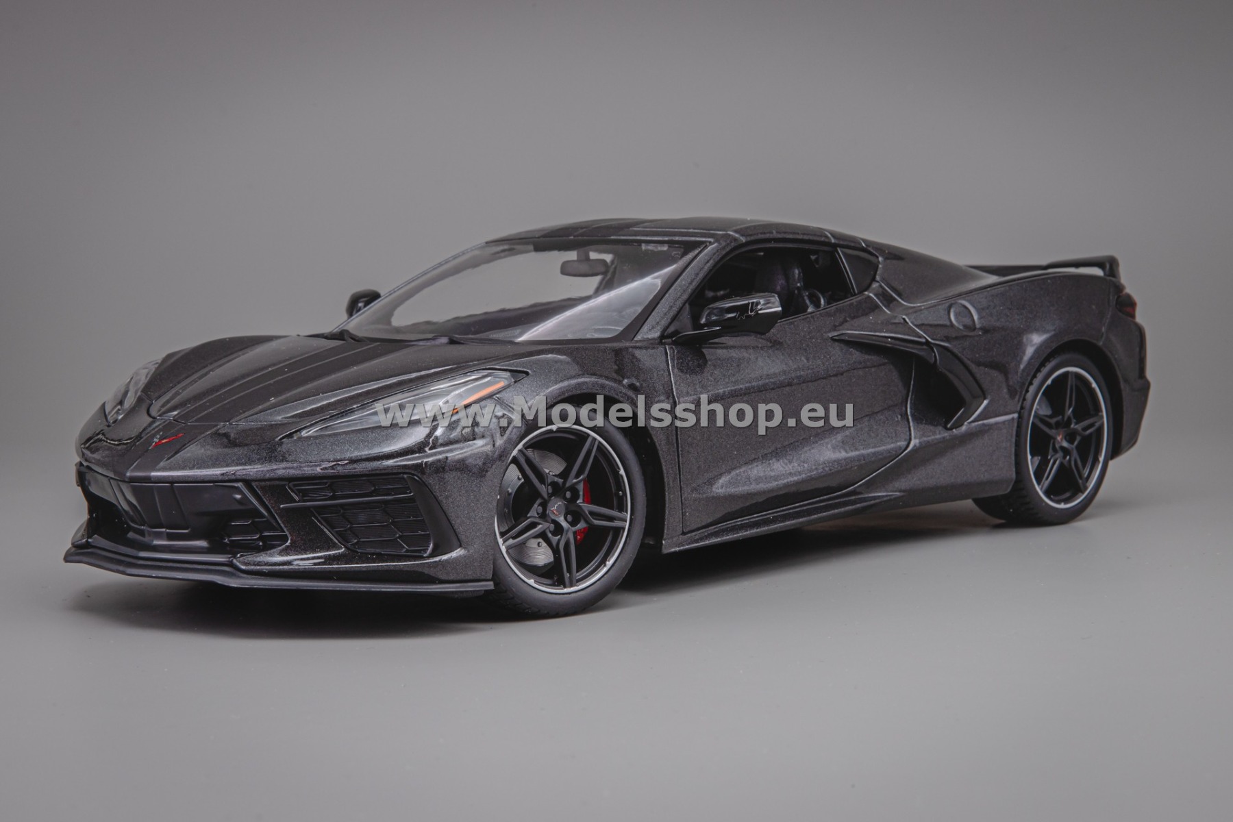 Maisto Chevrolet Corvette C8 Stingray, 2020 /dark grey metallic/