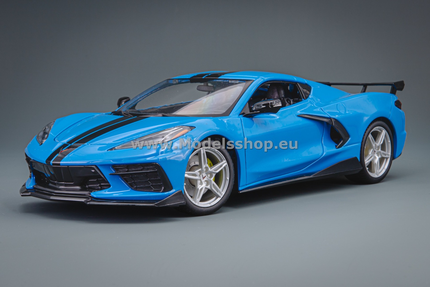 Maisto Chevrolet Corvette Stingray (C8), 2020 /blue - black/