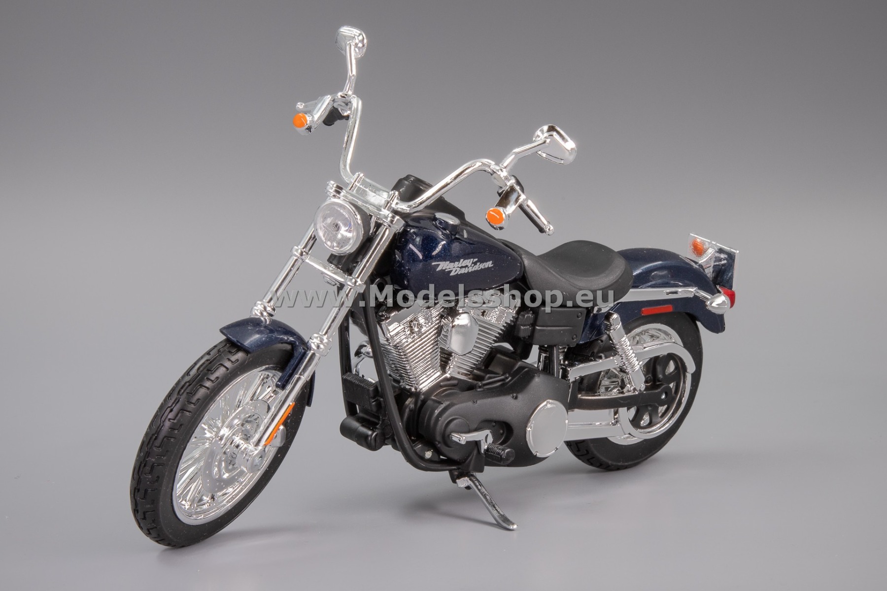 Maisto MAI32325 Harley-Davidson FXDBI Dyna Street Bob, 2006 /dark blue metallic/