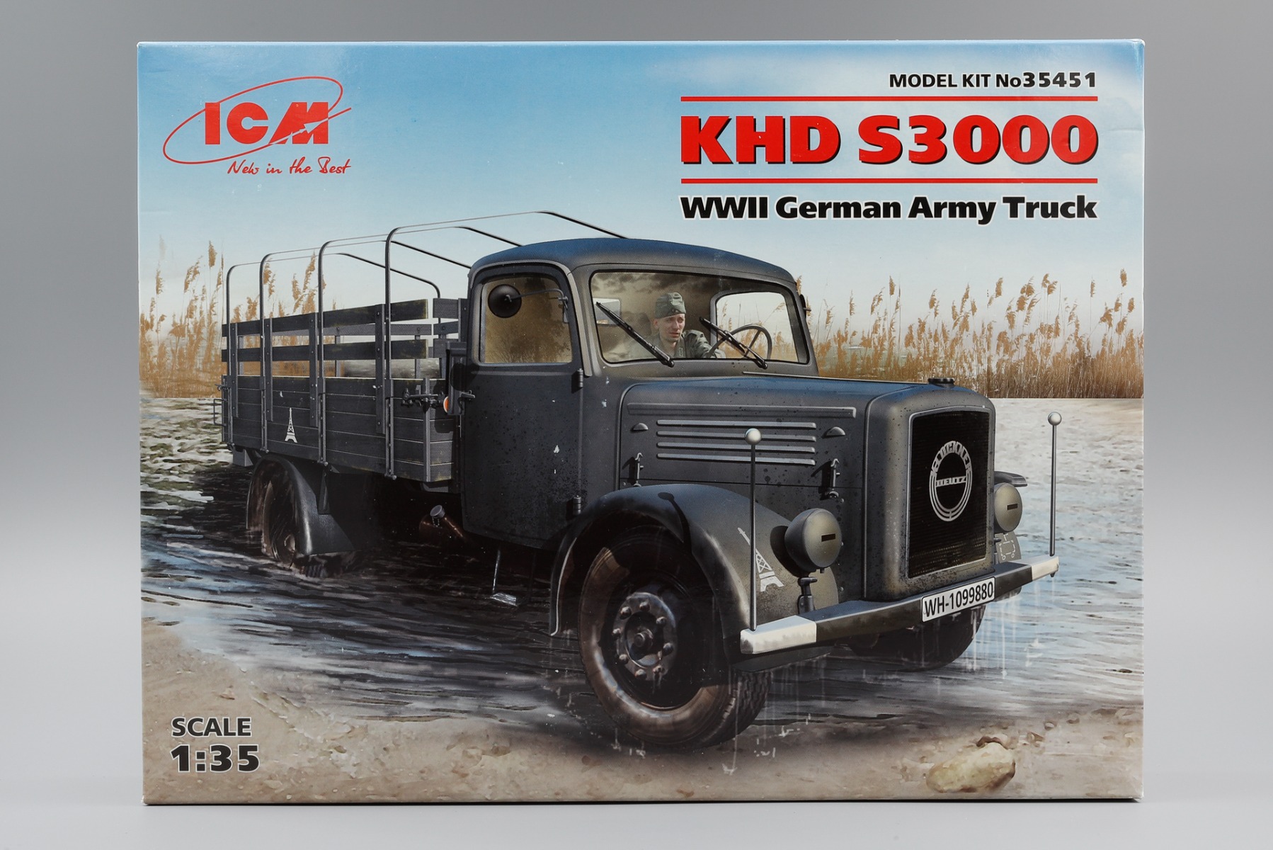ICM35451 KHD S3000 WWII German Army Truck, model kit