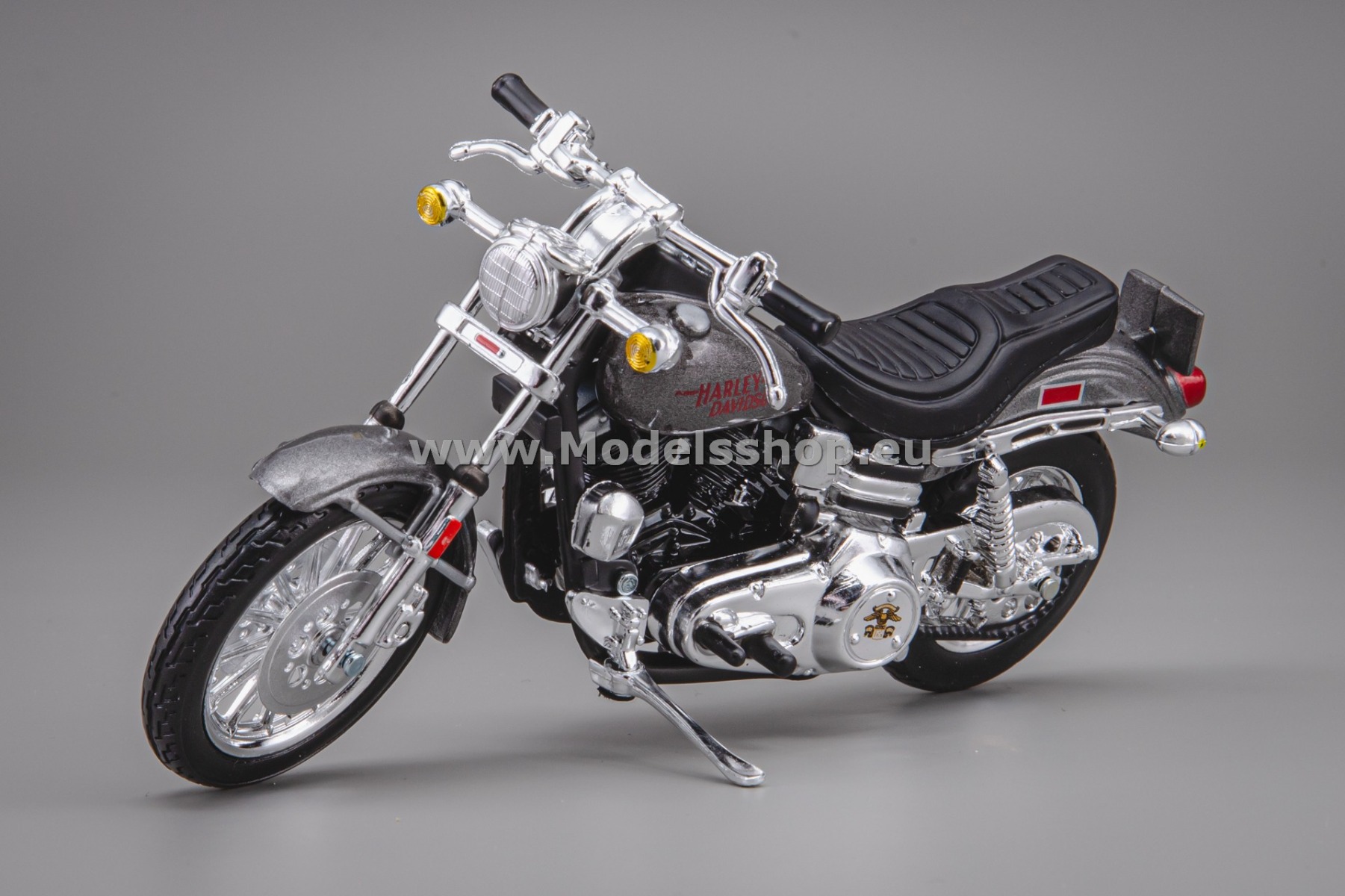Maisto Harley-Davidson FXS Low Rider, 1977 /grey metallic/