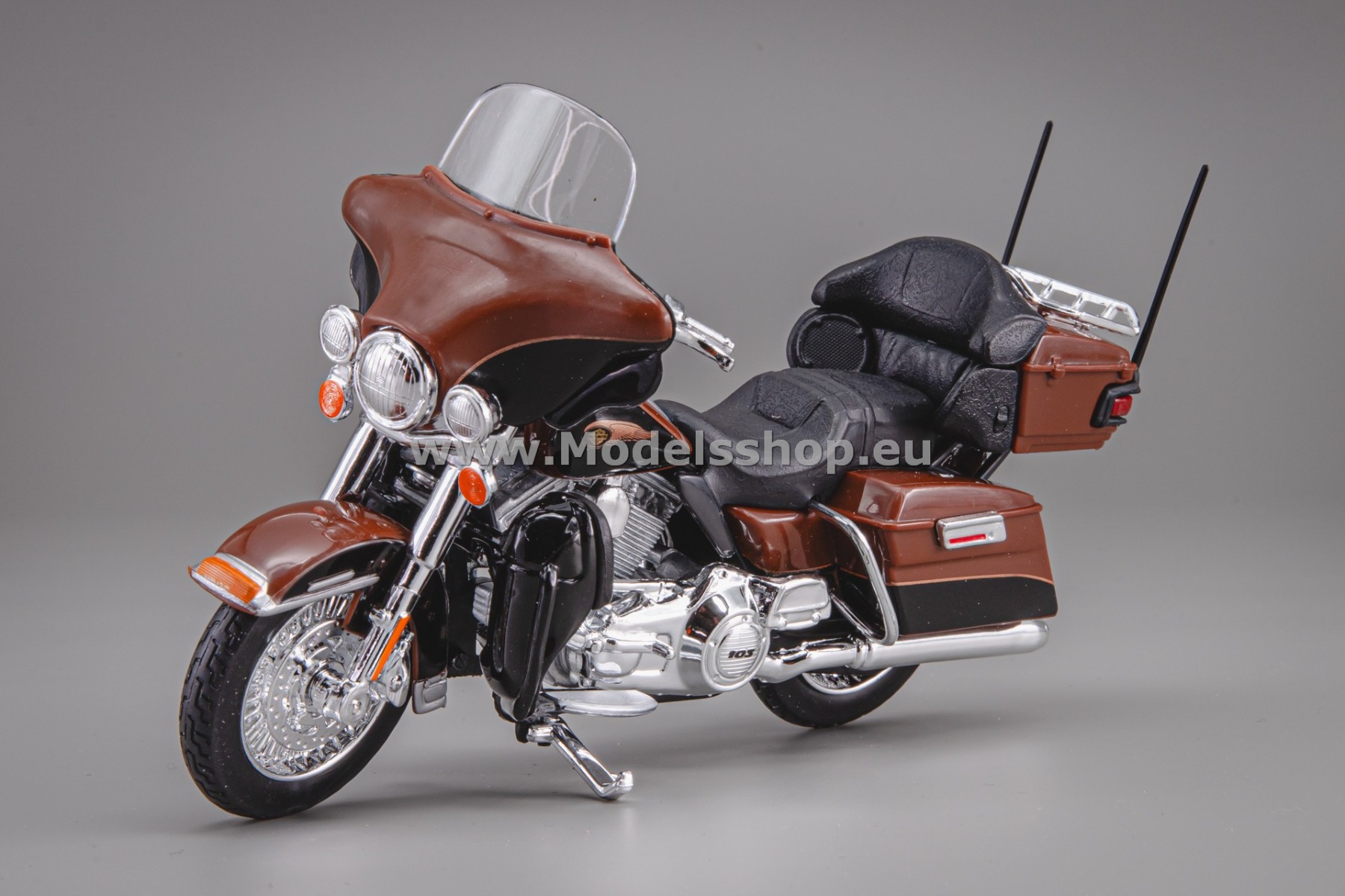 Maisto Harley-Davidson FLHTK Electra Glide Ultra Limited, 2013 /brown/