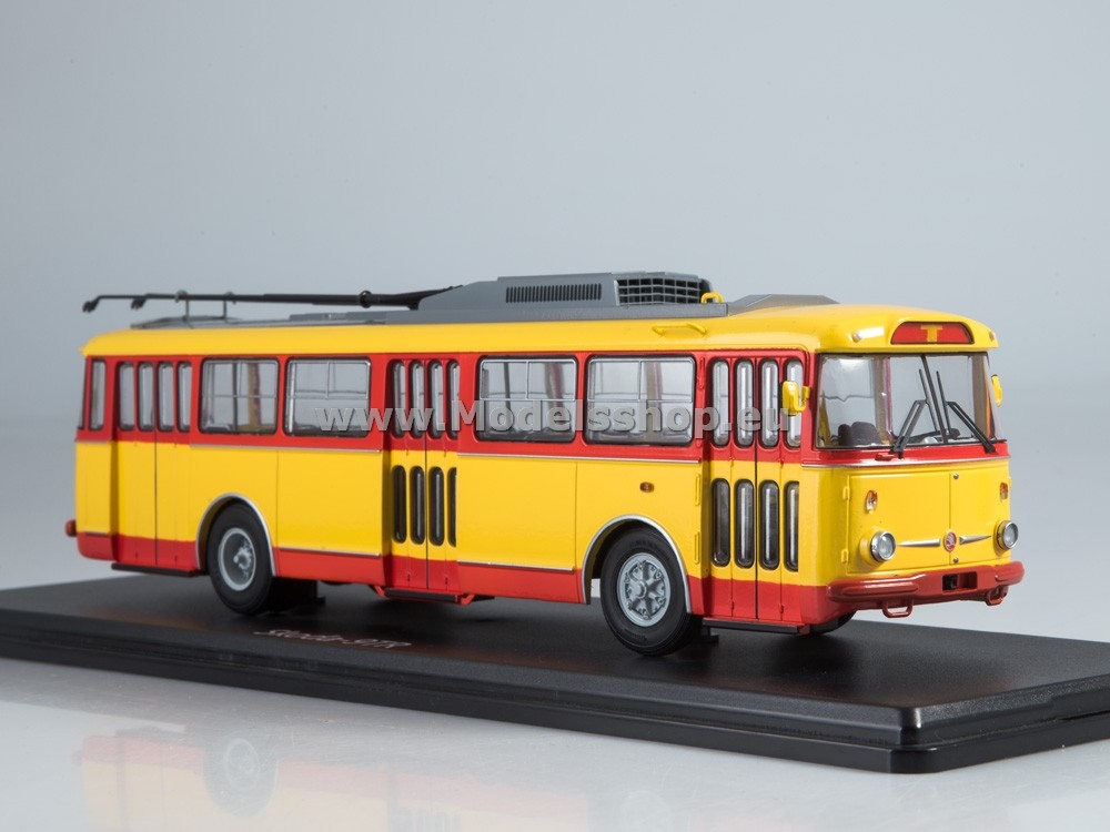 Skoda 9TR trolleybus /yellow-red/