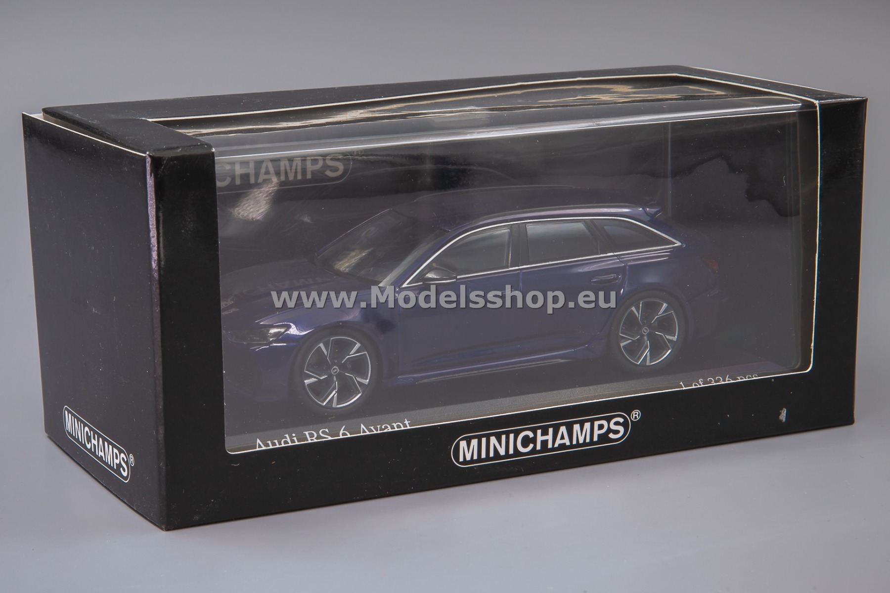 Minichamps 410018016 Audi RS 6 Avant, 2019 /violet metallic/