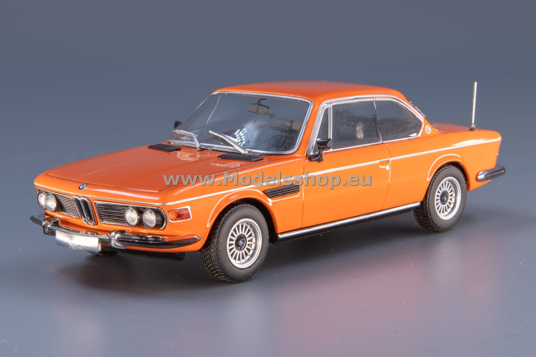 Minichamps 410029022 BMW 3.0 CS, 1968 /orange/