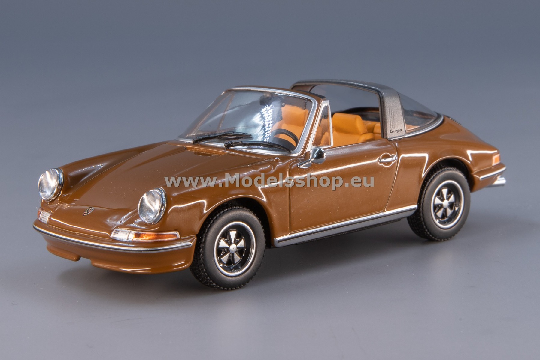 Minichamps 410060160 Porsche 911 Targa S, 1972 /brown/