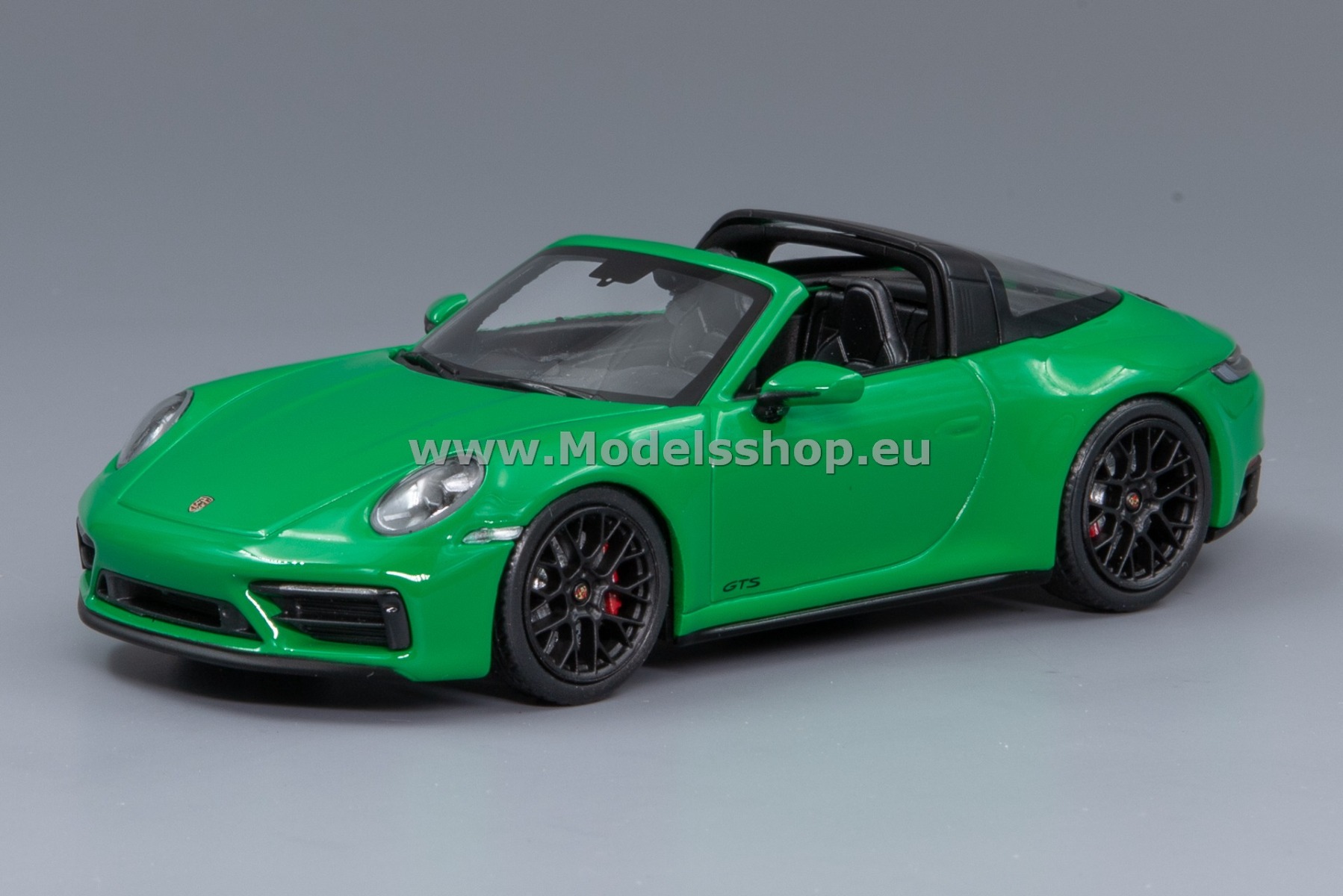Minichamps 410061062 Porsche 911 (992) Targa 4 GTS, 2022 /green/