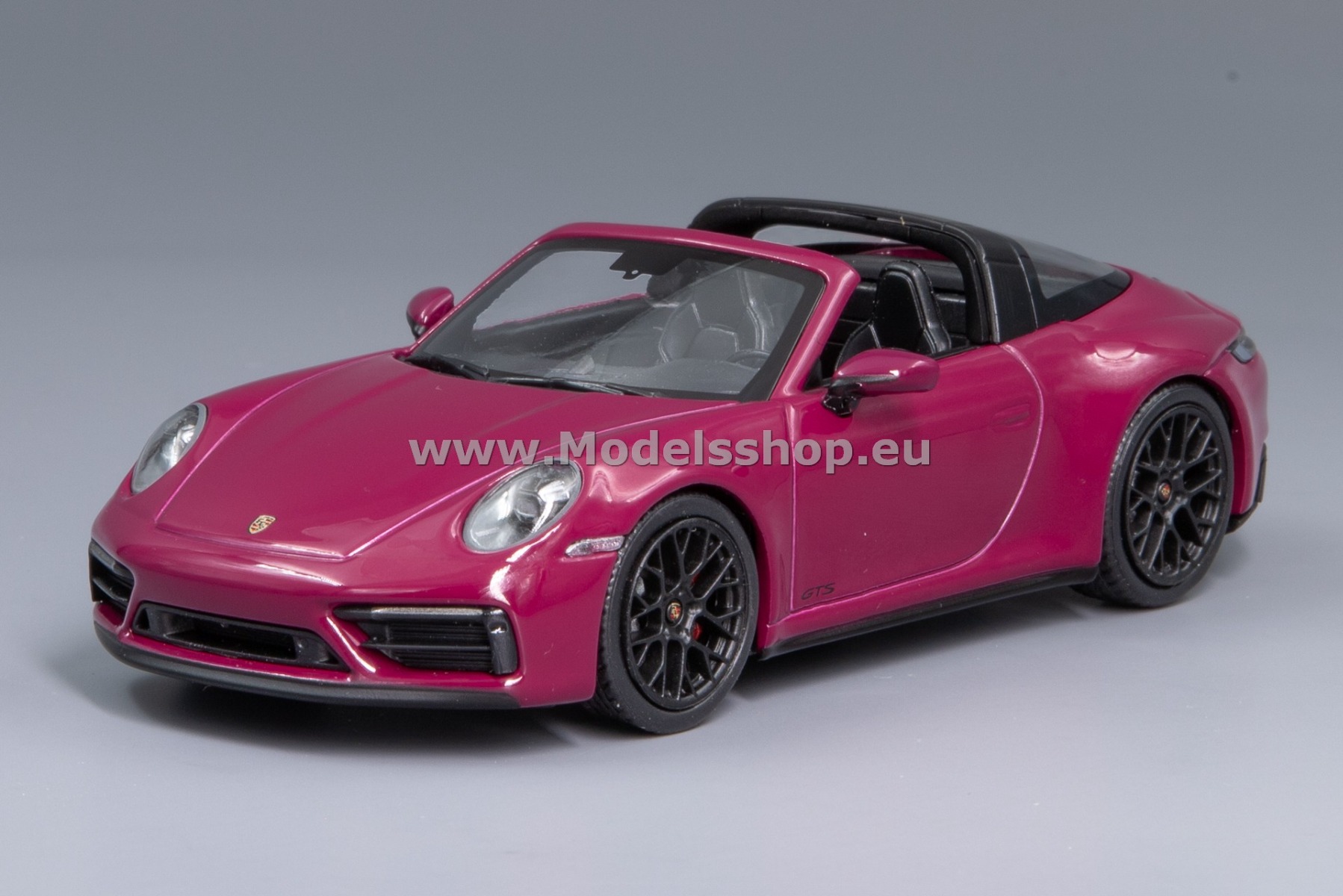 Minichamps 410061064 Porsche 911 (992) Targa 4 GTS, 2022 /rubystar/