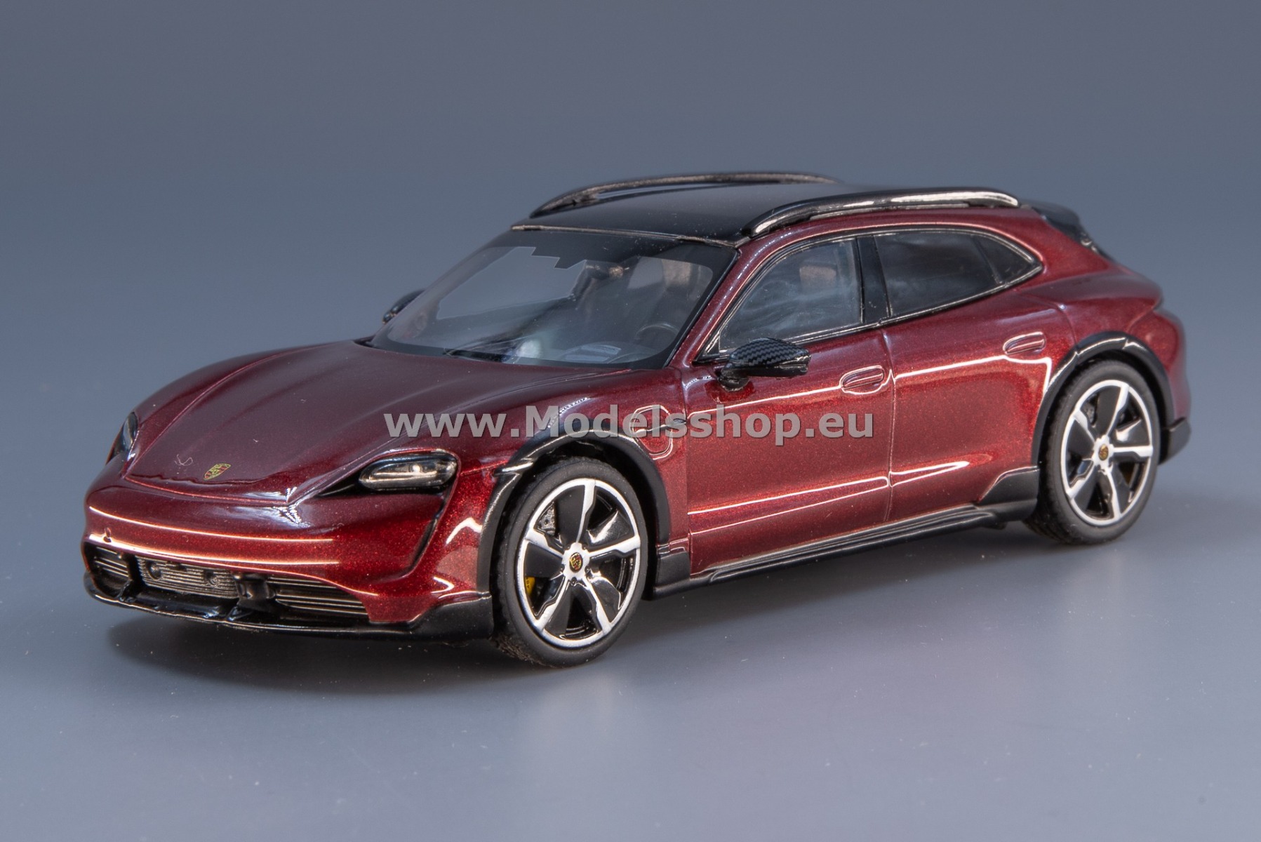 Minichamps 410069300 Porsche Taycan Cross Turismo Turbo S, 2021 /red metallic/