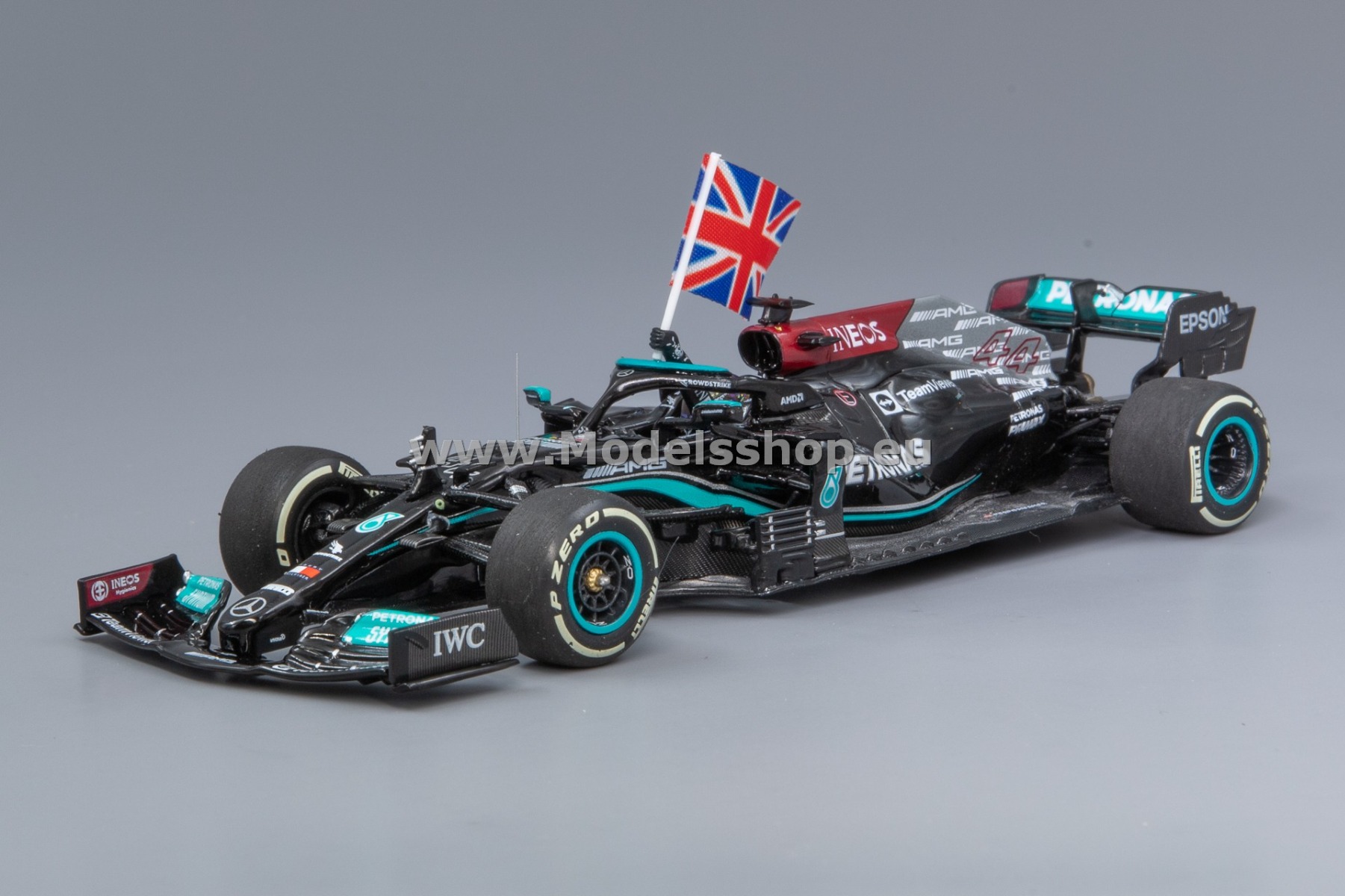Minichamps 410211144 Mercedes-AMG Petronas Formula One Team W12 E Performance, Winner British GP 2021, Lewis Hamilton